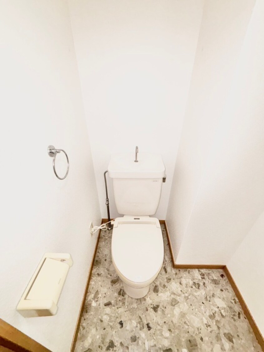 トイレ プラセ－ル高橋