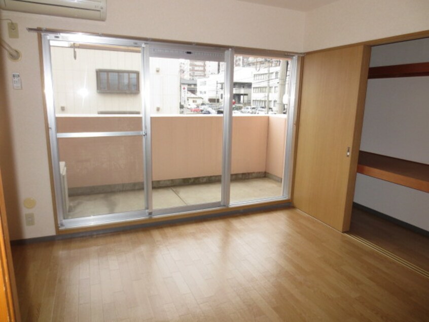 居室 リリ－マンション１号館