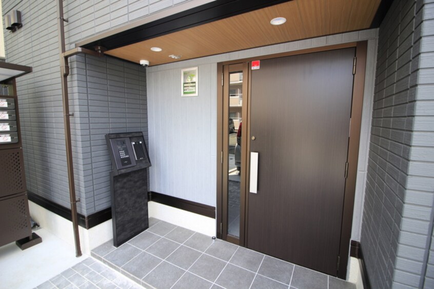 エントランス部分 D-room銀杏町Ⅱ