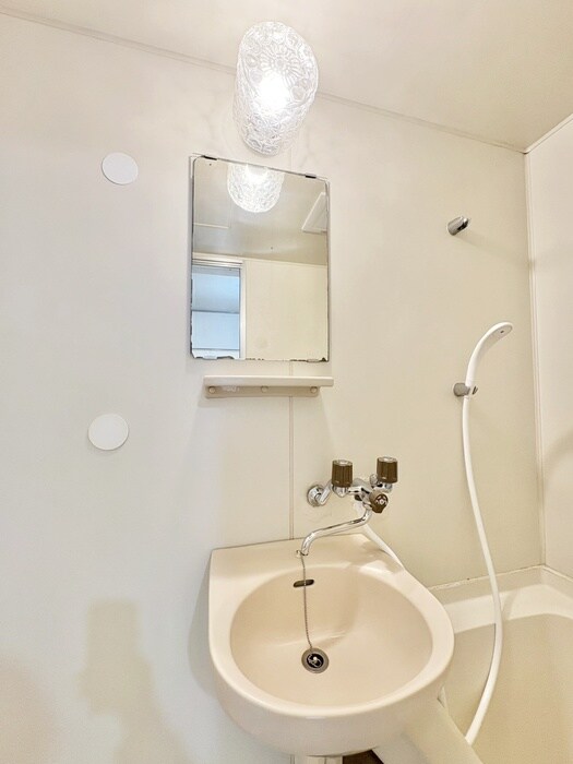 洗面 エステ－トピア赤井Ｂ