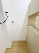 洗濯機置場 エステ－トピア赤井Ｂ