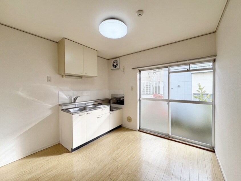 居室 エステ－トピア赤井Ｂ