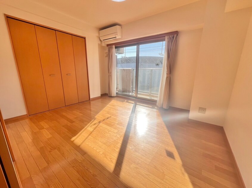 居室 サ－ティラブ