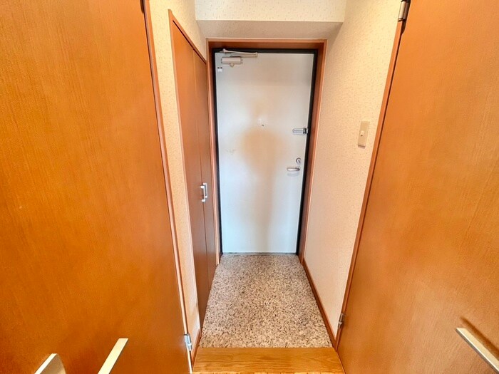 玄関 サ－ティラブ