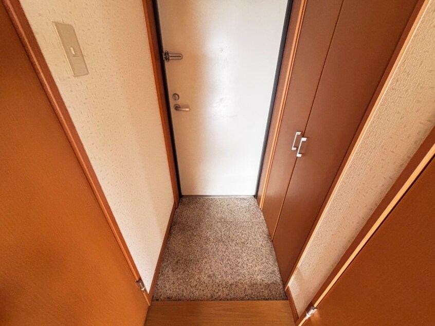 玄関 サ－ティラブ