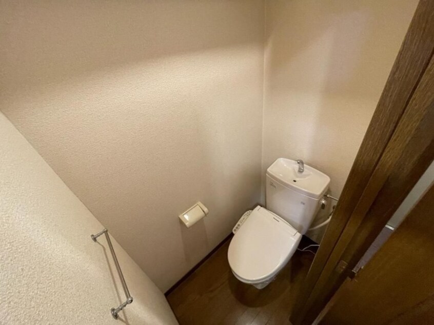 トイレ 越路ハイツ