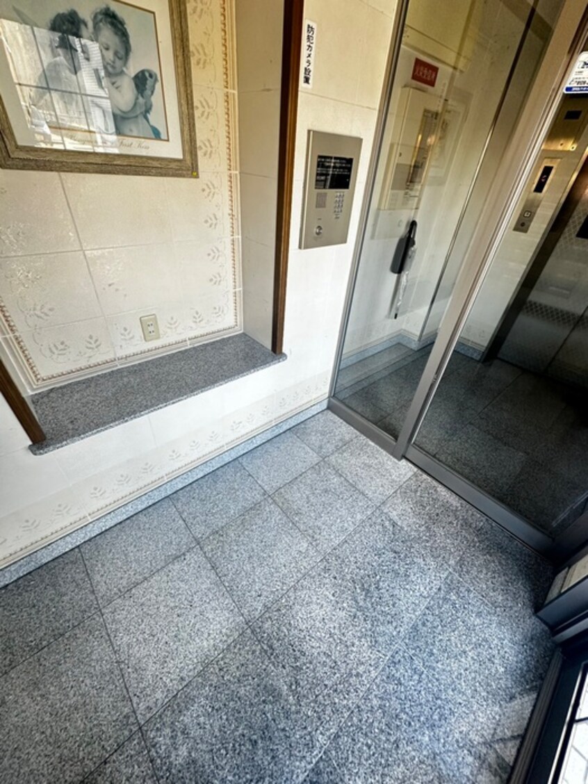 エントランス部分 沖野マンションⅡ