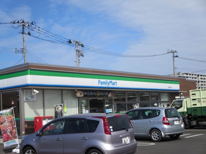 ファミリーマート若林荒井店(コンビニ)まで370m アスコット荒井東B