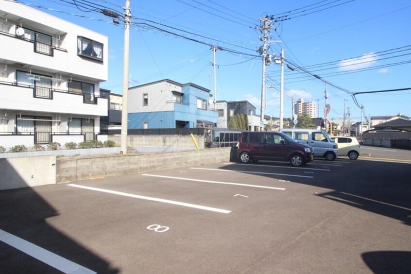 駐車場 ニュ－ライフ馬場