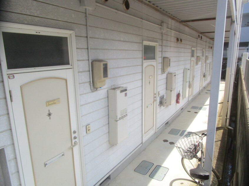 エントランス部分 ロフティ遠藤