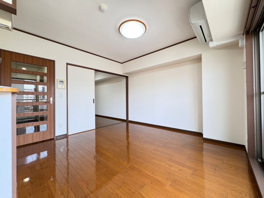 居室 サークル１０ビル