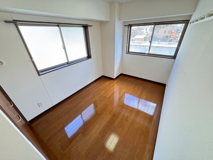 居室 サークル１０ビル