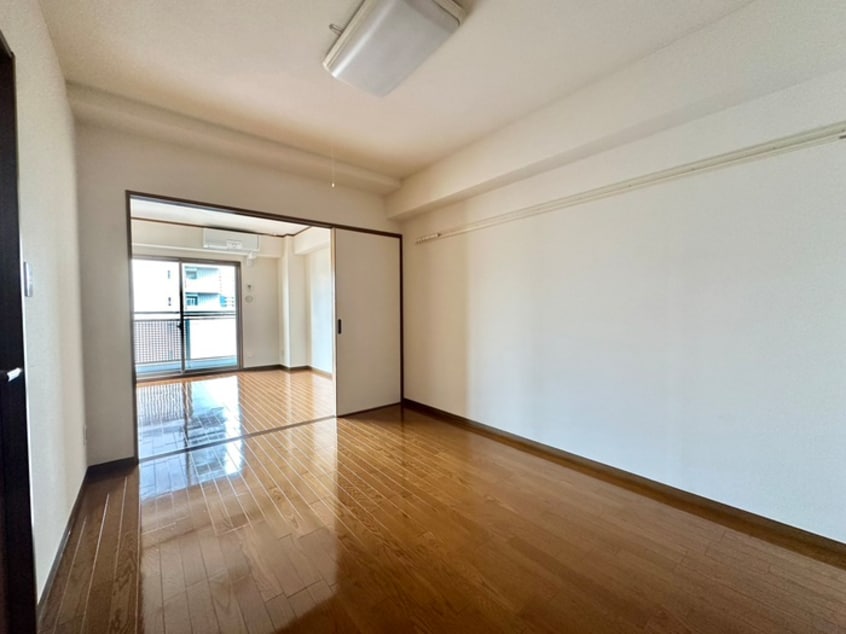 居室 サークル１０ビル