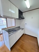 キッチン サークル１０ビル