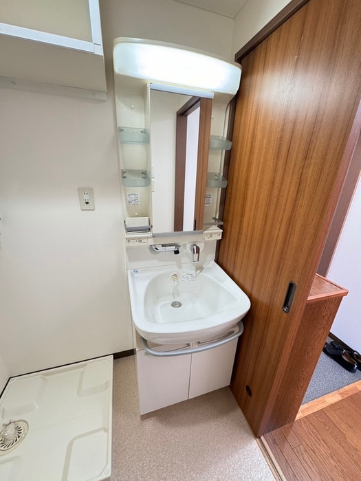 洗面 サークル１０ビル