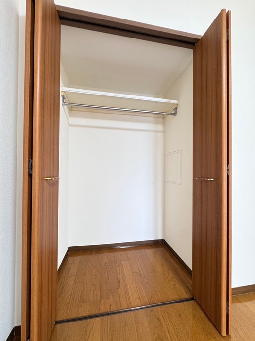 収納 サークル１０ビル