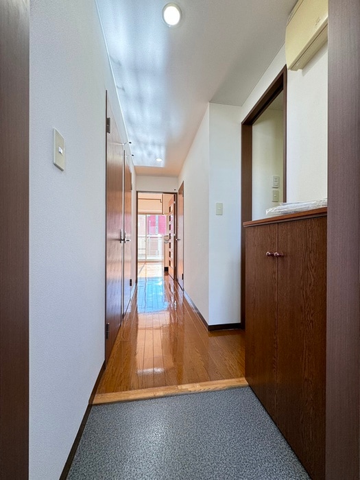 廊下 サークル１０ビル