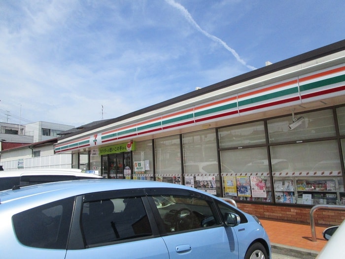 セブンイレブン塩釜駅前通店(コンビニ)まで70m Azul塩釜Ⅲ