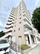 カスタリア榴ヶ岡の外観