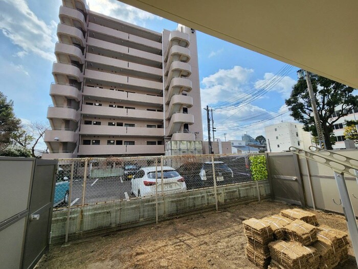 室内からの展望 カスタリア榴ヶ岡