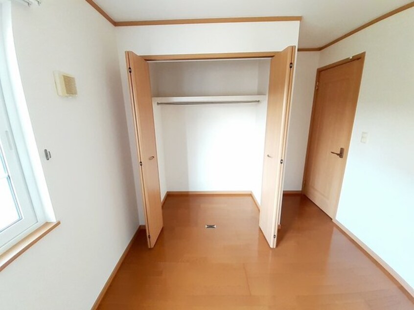 収納 メゾン・サントウC棟