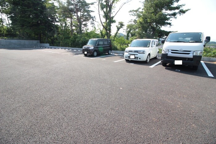 駐車場 サンプレイス八木山西