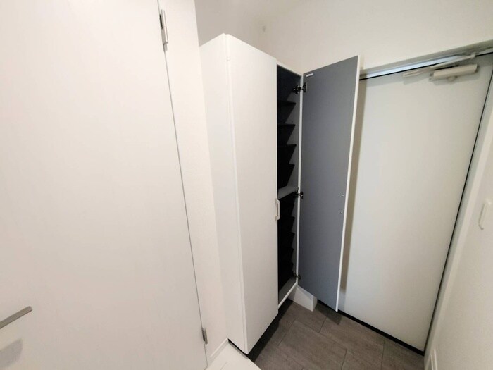 靴箱 ラズワード薬師堂