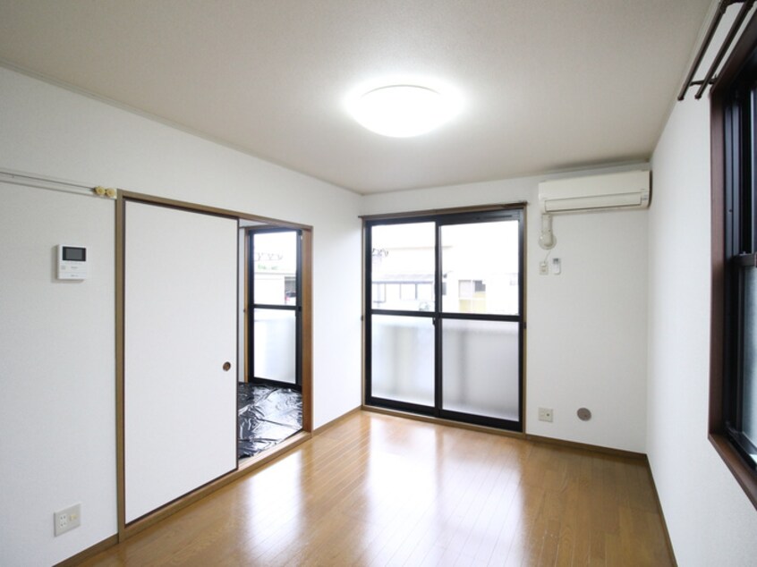 居室 ロイヤルシャト－今泉Ａ