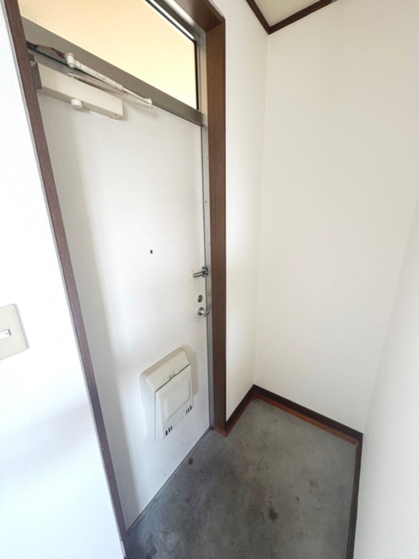 玄関 コ－ポ丘の家