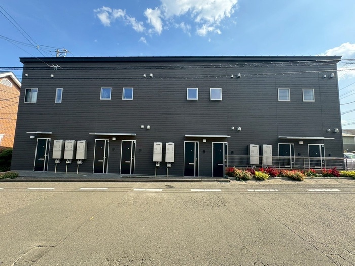 外観写真 グランクレストA棟