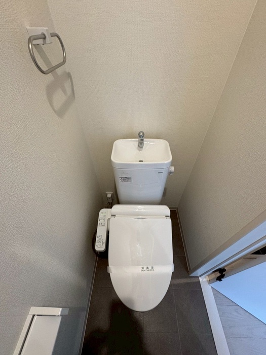 トイレ グランクレストB棟