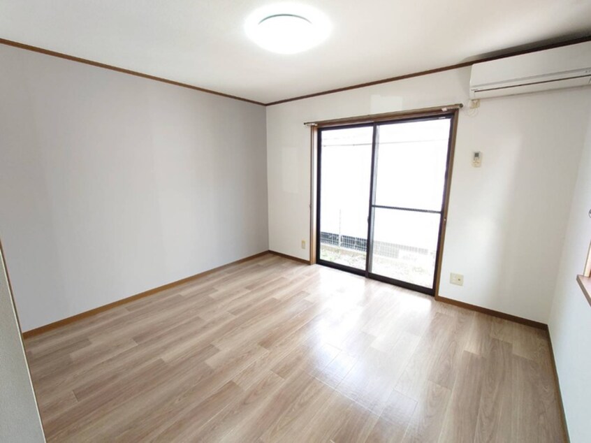 居室 フォレスト連坊弐番館