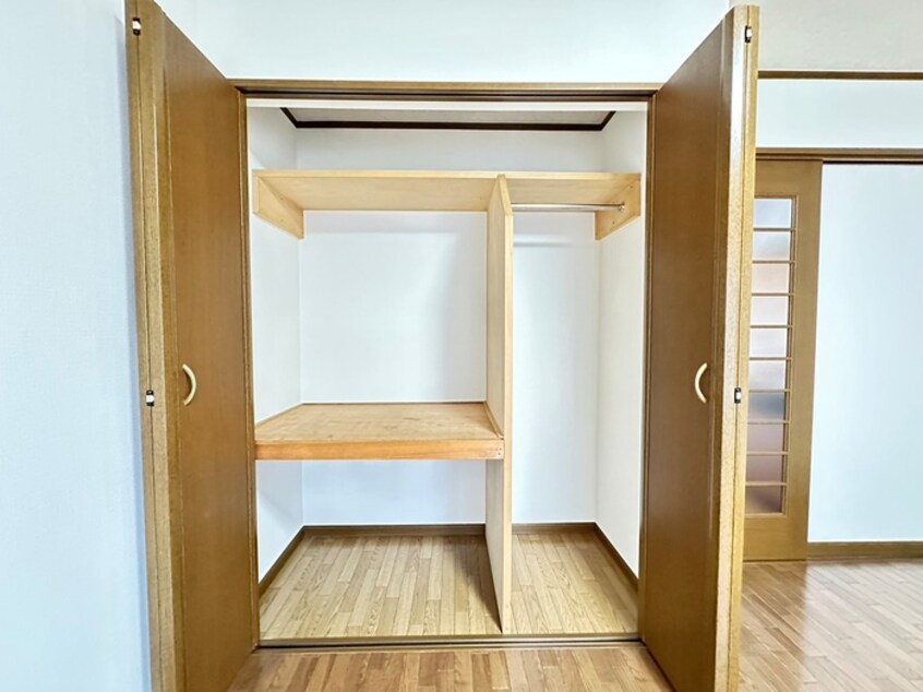 収納 フォレスト連坊弐番館