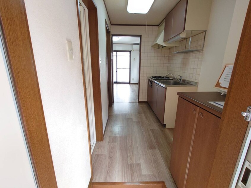廊下 フォレスト連坊弐番館