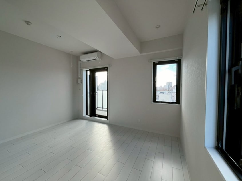 居室 Brighton East