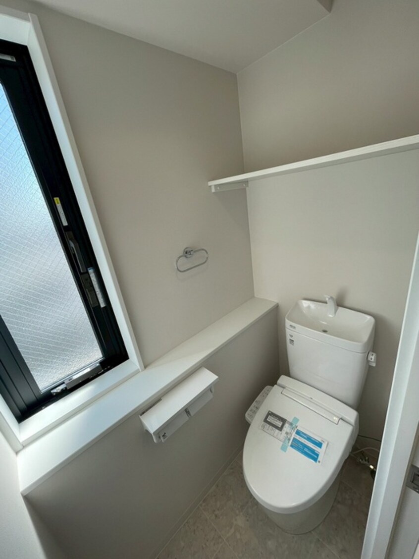 トイレ Brighton East