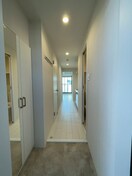 廊下 Brighton East