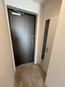 玄関 Brighton East