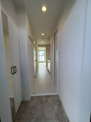 廊下 Brighton East
