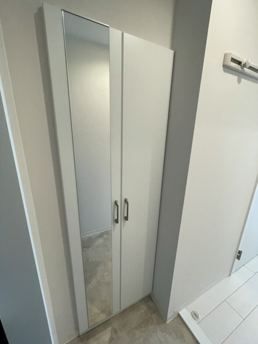 靴箱 Brighton East