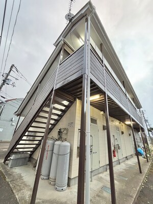 ハイツシャルマン