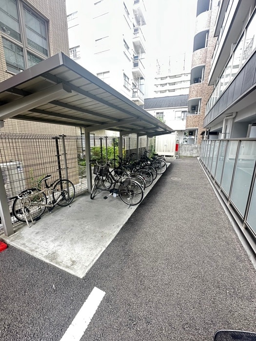 駐輪場 ATLAS  Caro