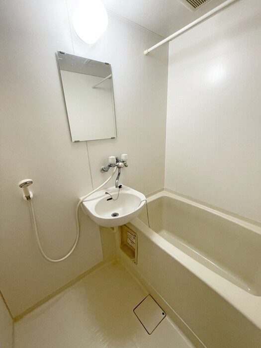 バス／シャワールーム等 ノ－ブルカ－サ川平