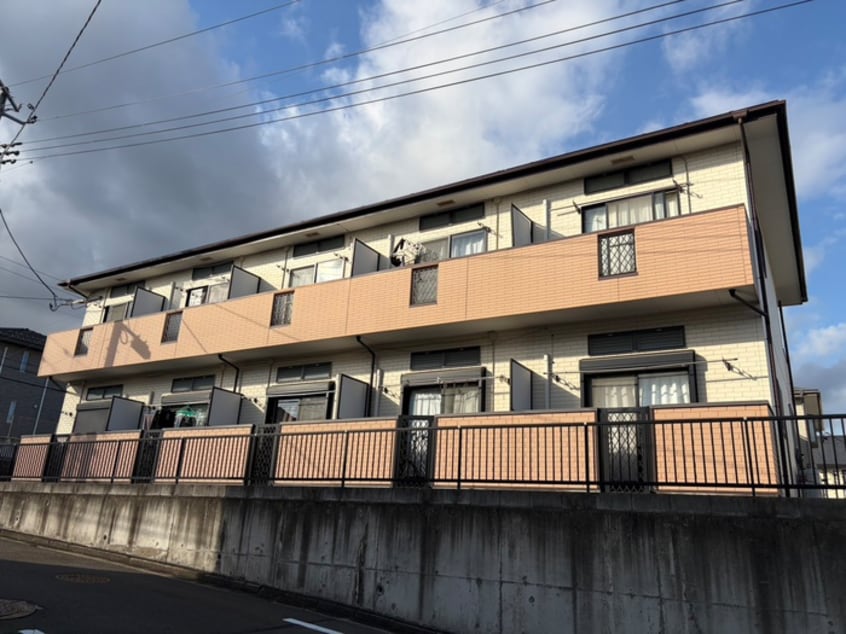 外観写真 ノ－ブルカ－サ川平