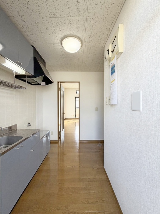 廊下 ノ－ブルカ－サ川平