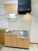 キッチン ノ－ブルカ－サ川平Ⅱ