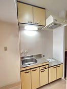 キッチン ＣＡＳＴＯＲ　ＣＯＵＲＴ