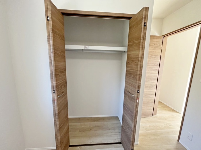 収納 エテルナ長命ケ丘東