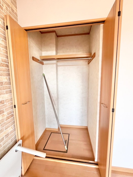 収納 エクレール千代田町B