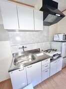 キッチン エクレール千代田町B